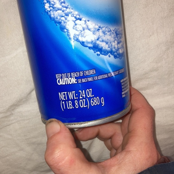 Lysol power foam bathroom cleaner 24 oz - Picture 2 of 4